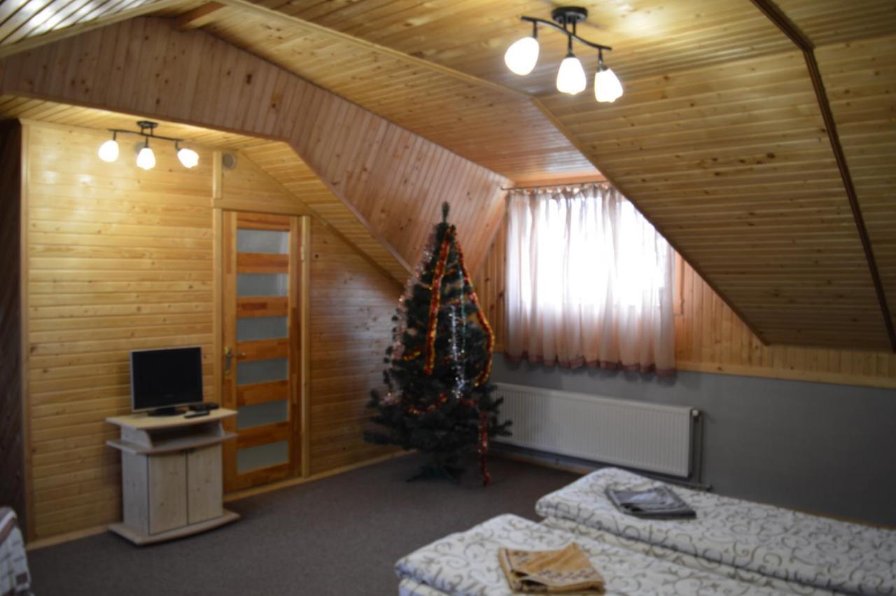 Guest House Mansarda ยาเรมชา ภายนอก รูปภาพ
